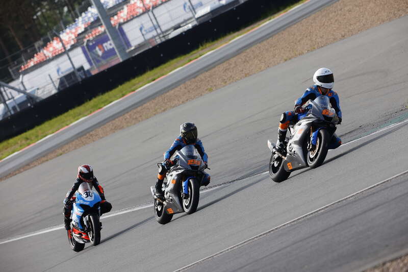 iMed QTM: Влад Гордейчук и Глеб Алексеев начали новый сезон Supersport в схватке за подиум