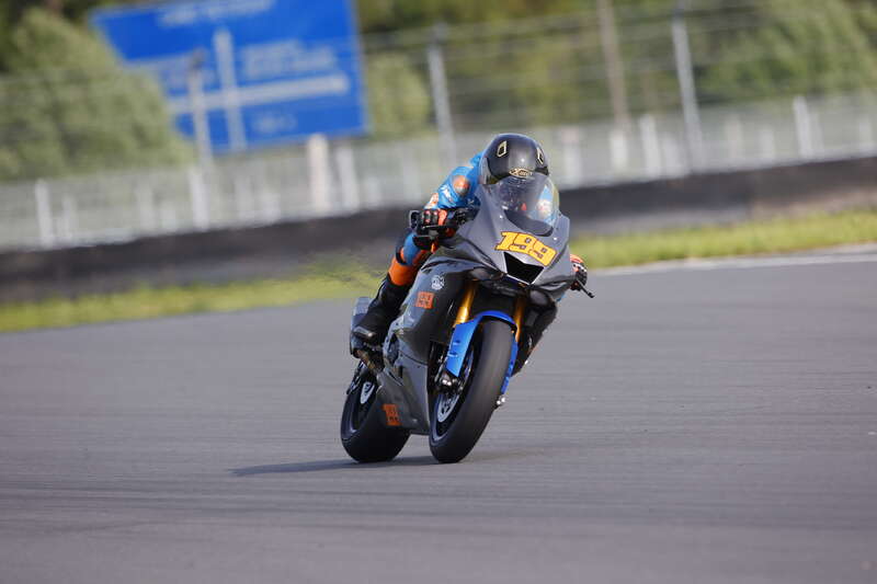 iMed QTM: Влад Гордейчук и Глеб Алексеев начали новый сезон Supersport в схватке за подиум